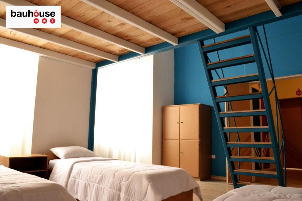 קואנקה Bauhouse Backpacker Hostel חדר תמונה